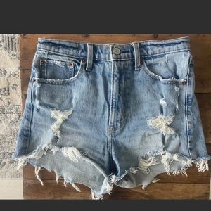 Abercrombie&Fitch high rise mom shorts